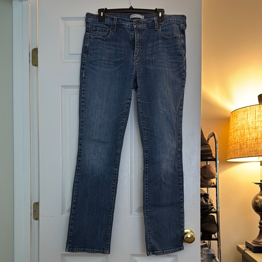 Levi's Women's Straight Leg Jeans